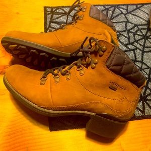 Merrell Leather boots size 10 like new